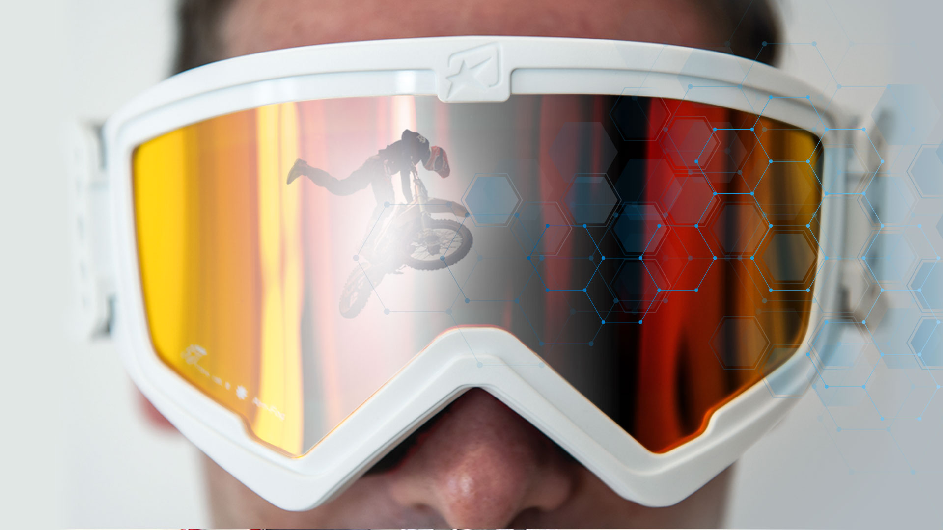 BANNER GOGGLE EXPERIENCE